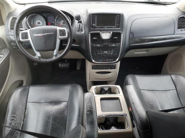 2011 Chrysler Town & Country Touring L