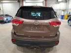 2017 Toyota Highlander SE