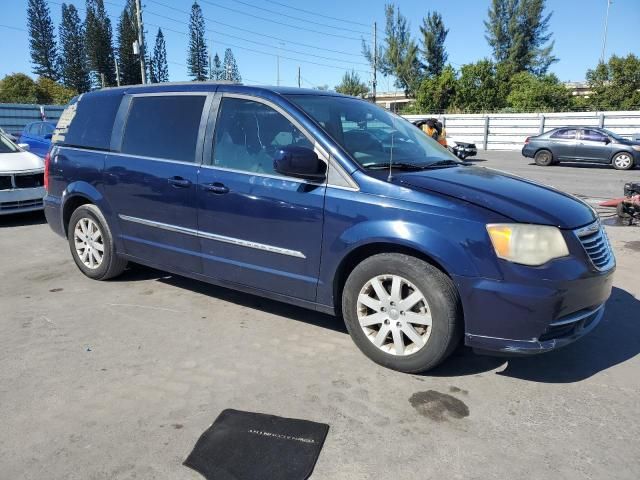 2013 Chrysler Town & Country Touring