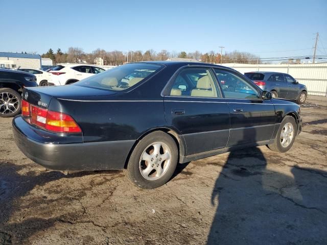 1999 Lexus ES 300