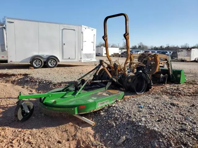 2024 John Deere 3038E