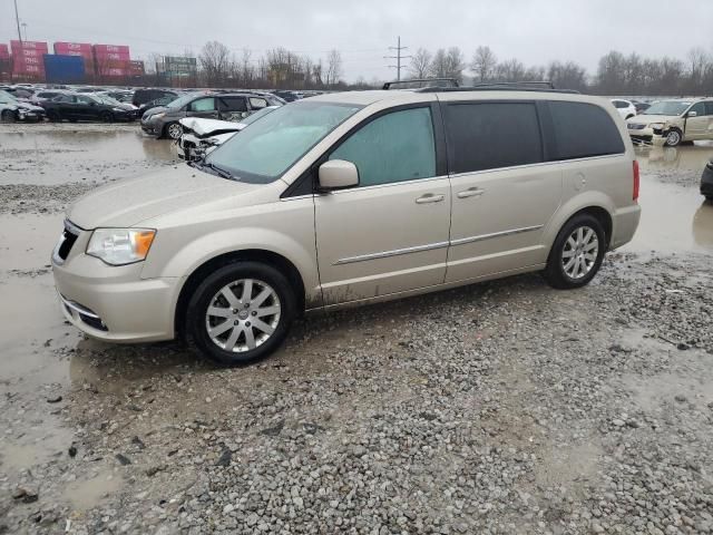 2013 Chrysler Town & Country Touring