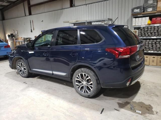 2016 Mitsubishi Outlander SE