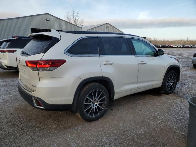 2017 Toyota Highlander SE