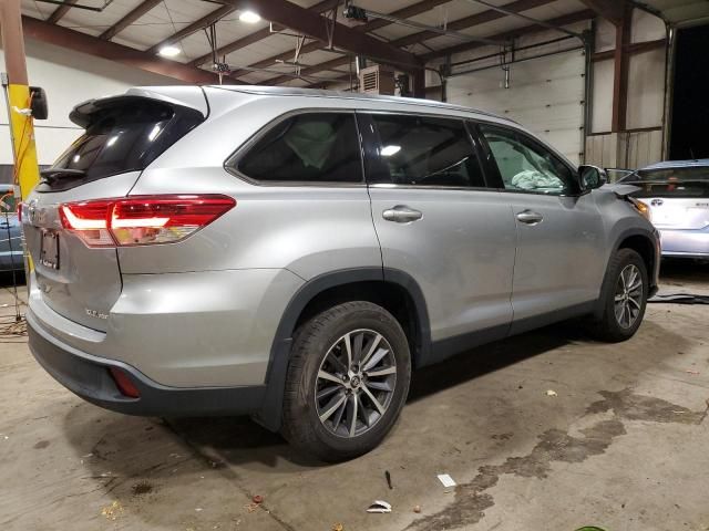 2019 Toyota Highlander SE