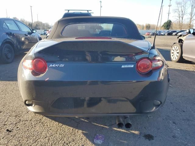 2017 Mazda MX-5 Miata Sport