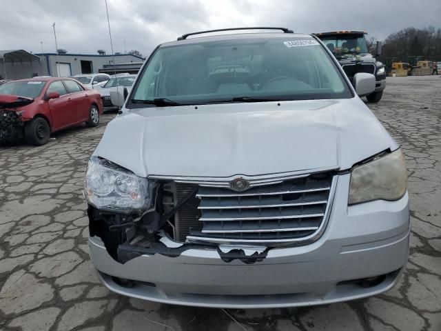 2010 Chrysler Town & Country Touring