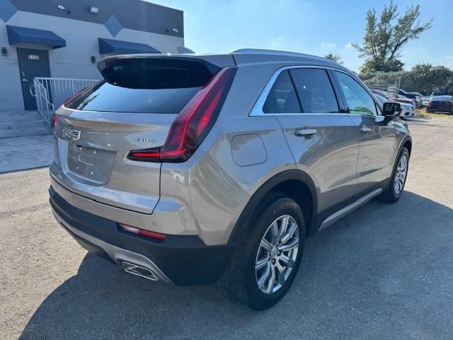 2023 Cadillac XT4 Premium Luxury