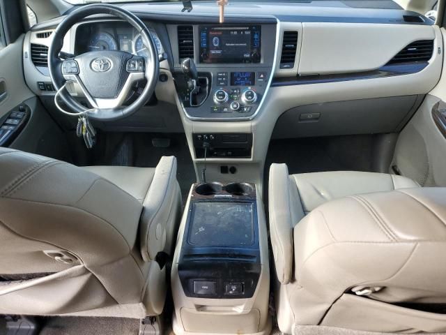 2015 Toyota Sienna XLE