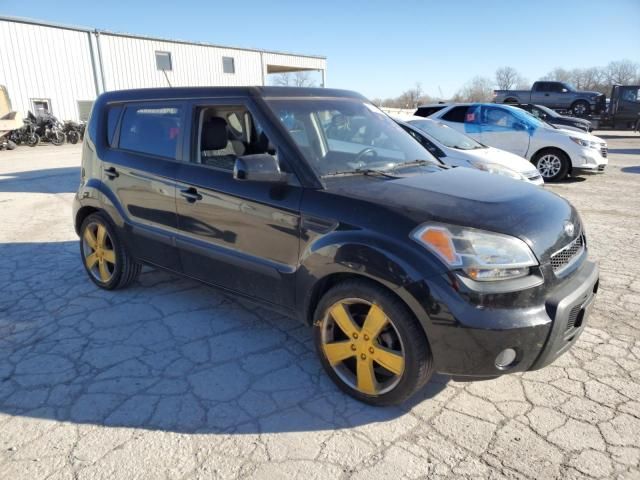 2011 KIA Soul +