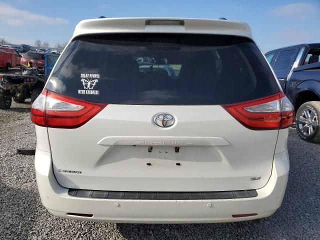 2015 Toyota Sienna XLE