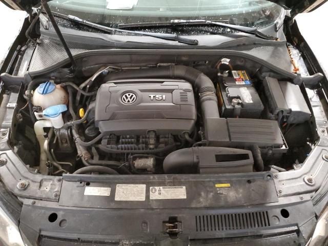 2014 Volkswagen Passat SE