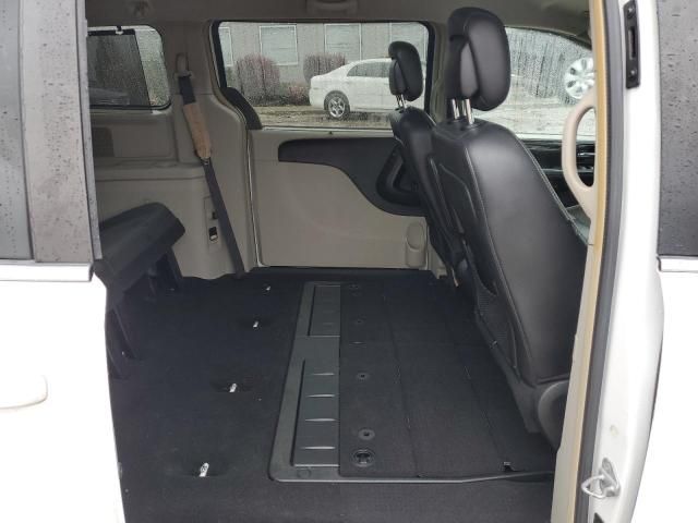 2015 Chrysler Town & Country Touring L