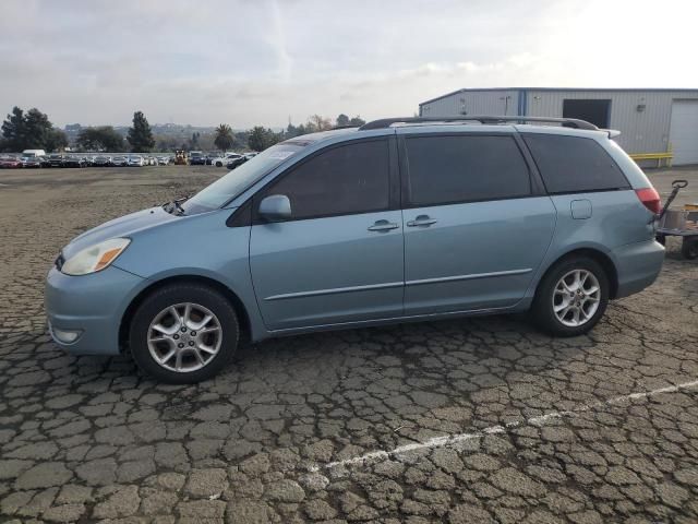 2005 Toyota Sienna XLE