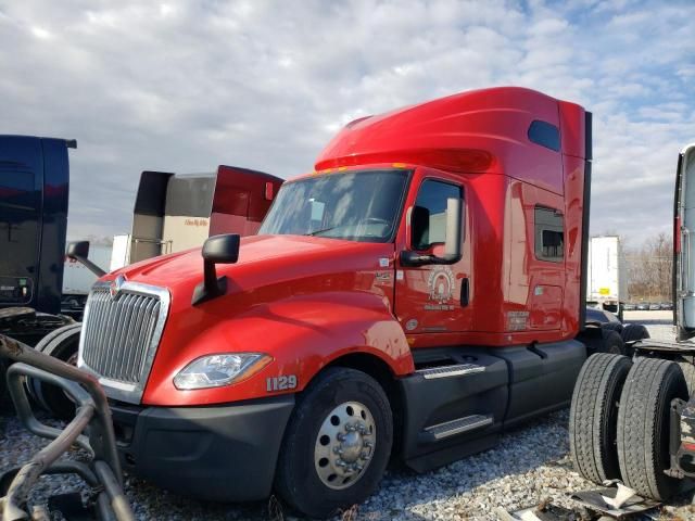 2018 International LT625