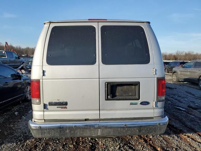 2013 Ford Econoline E350 Super Duty Wagon