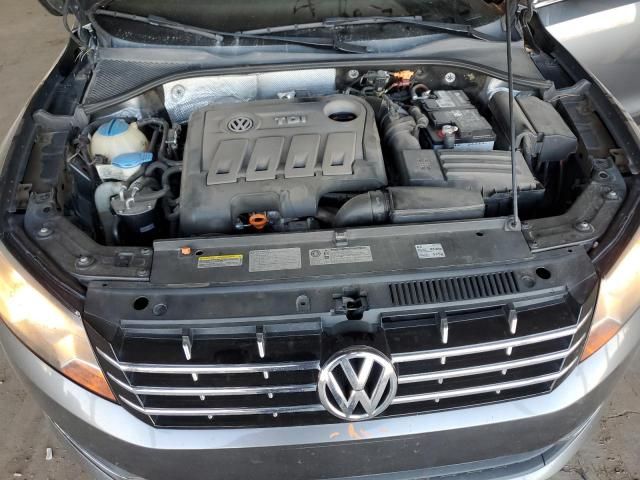 2013 Volkswagen Passat SEL