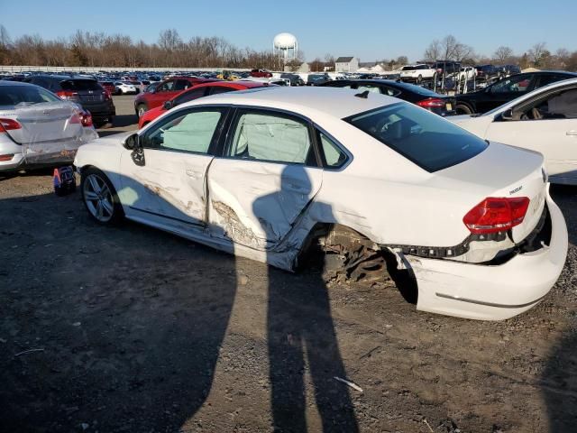 2012 Volkswagen Passat SEL