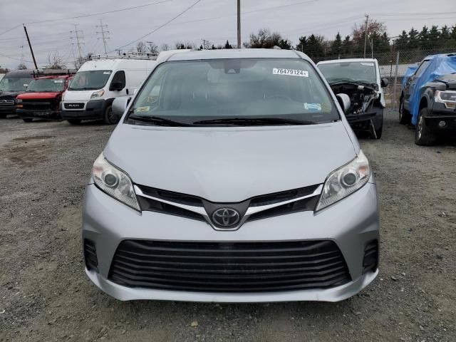 2020 Toyota Sienna LE