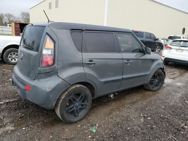 2011 KIA Soul +