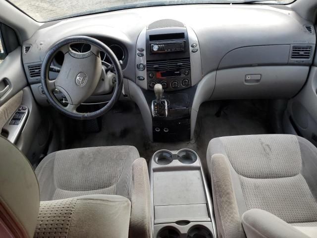 2010 Toyota Sienna CE