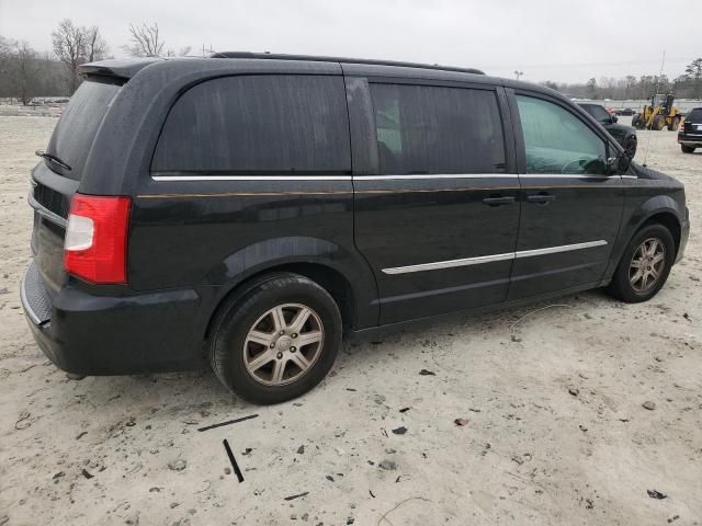 2012 Chrysler Town & Country Touring L