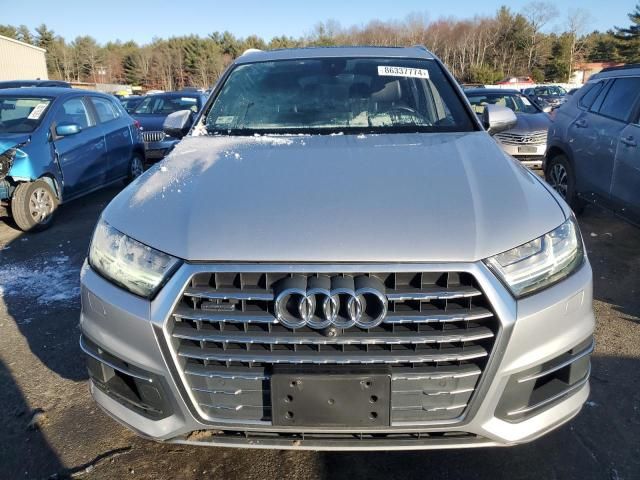 2019 Audi Q7 Premium Plus