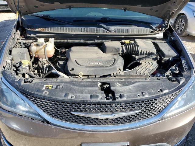 2017 Chrysler Pacifica Touring L Plus