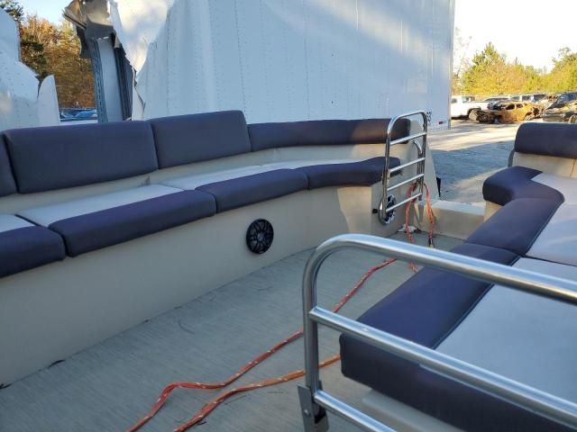 2015 Caravelle Boat