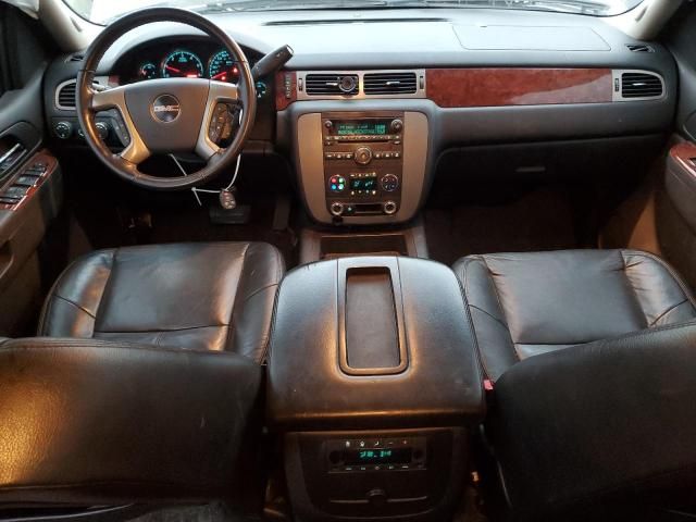 2011 GMC Yukon XL K1500 SLE