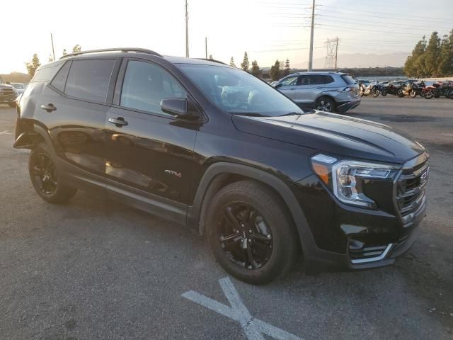 2022 GMC Terrain AT4