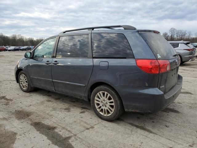 2009 Toyota Sienna XLE