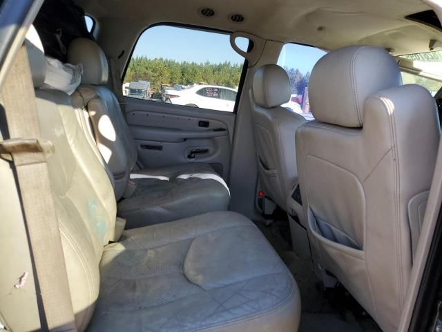 2004 Cadillac Escalade Luxury