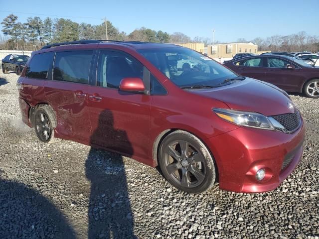 2017 Toyota Sienna SE