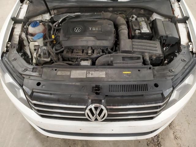 2014 Volkswagen Passat SE