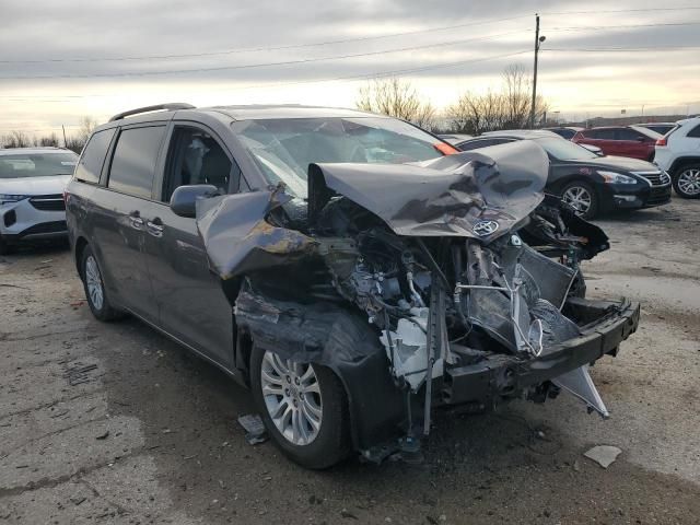 2015 Toyota Sienna XLE