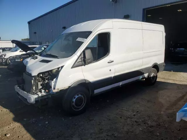 2018 Ford Transit T-250