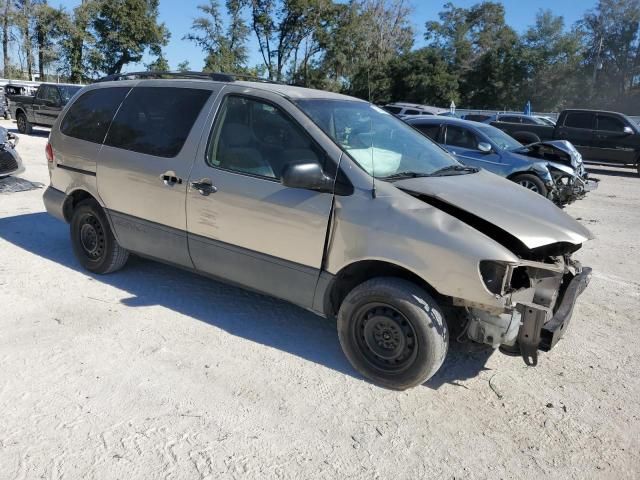 2003 Toyota Sienna CE