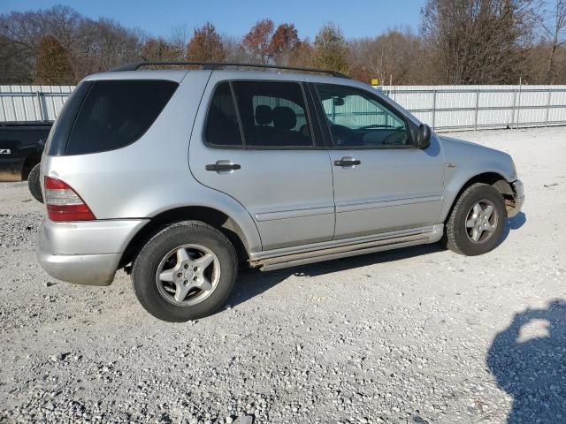 2000 Mercedes-Benz ML 320