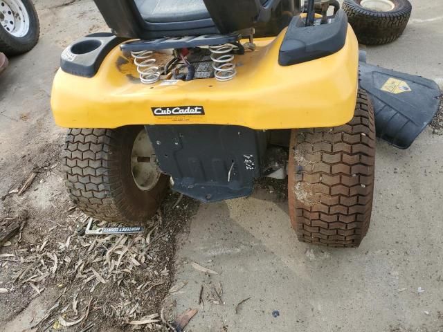 2017 CUB Lawn Mower