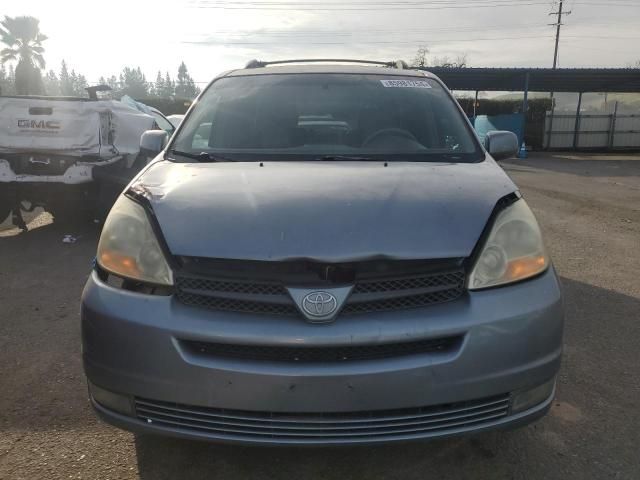 2004 Toyota Sienna XLE