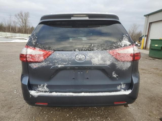 2015 Toyota Sienna LE