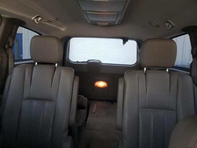 2012 Chrysler Town & Country Touring