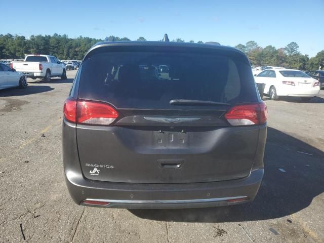 2017 Chrysler Pacifica Touring L Plus