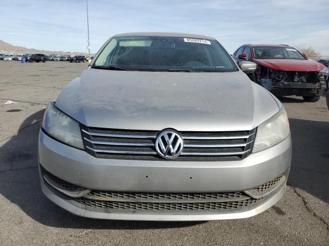 2013 Volkswagen Passat SE