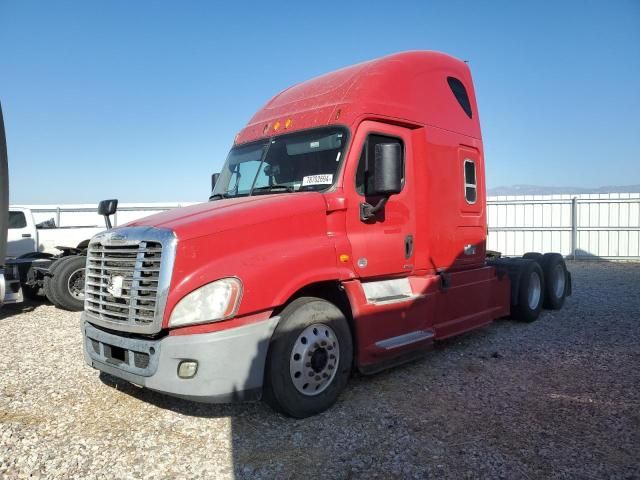 2015 Freightliner Cascadia 125