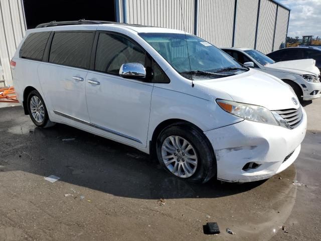 2012 Toyota Sienna XLE