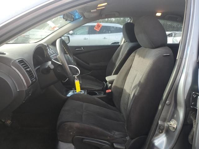 2010 Nissan Altima Base