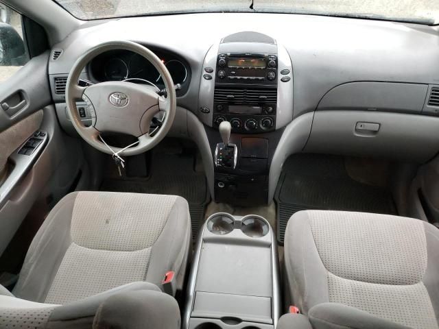 2008 Toyota Sienna LE