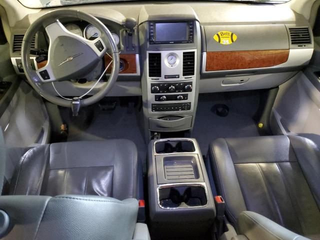 2008 Chrysler Town & Country Touring